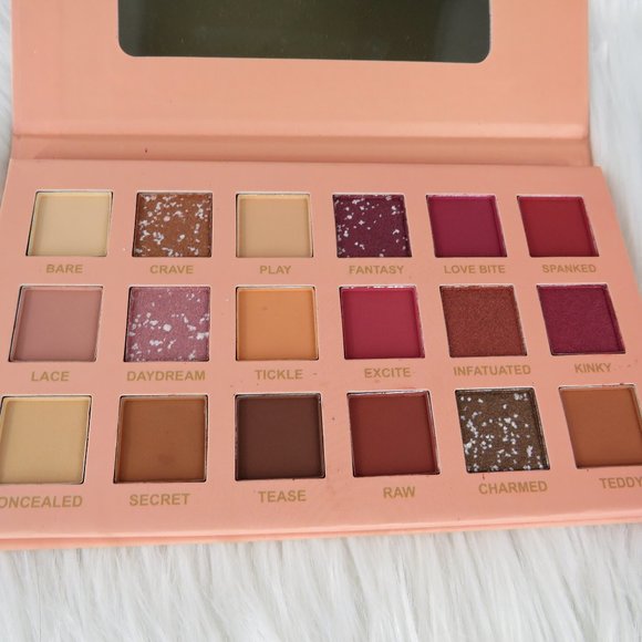 New - 18 Color Eyeshadow - The New Nude Pallette - Picture 5 of 5